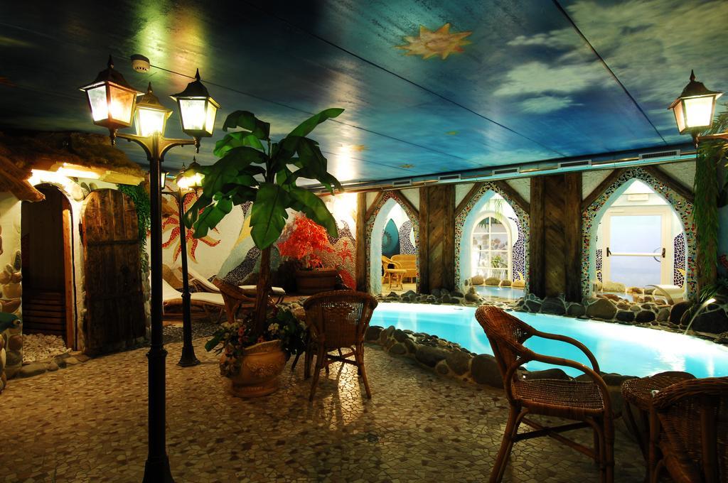 Hotel Ancora Castello-Molina di Fiemme Екстериор снимка