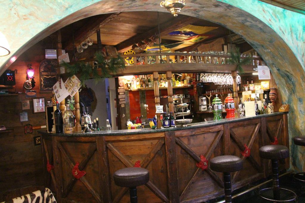 Hotel Ancora Castello-Molina di Fiemme Екстериор снимка