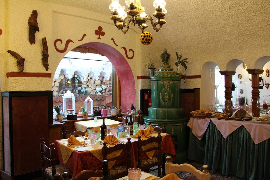 Hotel Ancora Castello-Molina di Fiemme Екстериор снимка