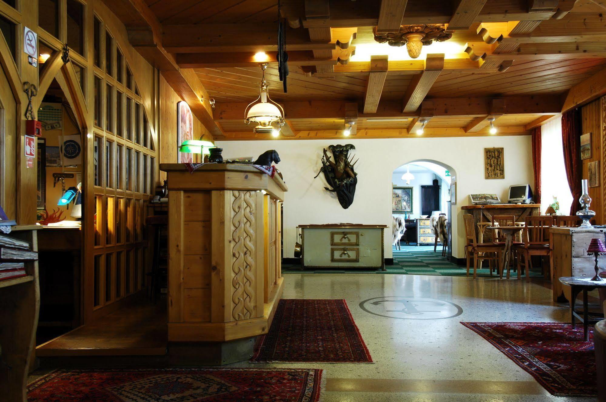 Hotel Ancora Castello-Molina di Fiemme Екстериор снимка